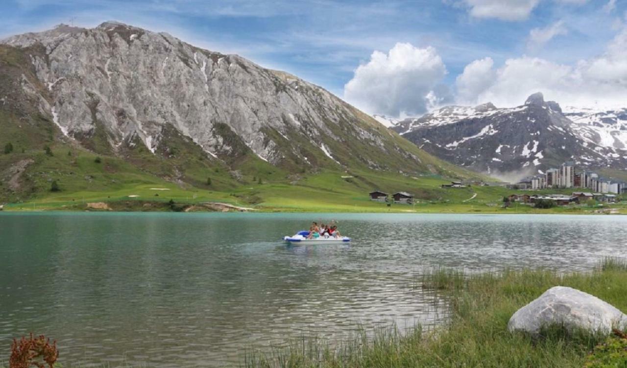 Au Pied Des Pistes Et Funiculaire